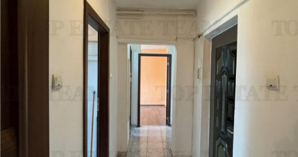 Ocazie! Apartament cu 2 camere decomandat - CENTRALA PROPRIE