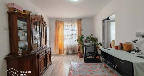 Apartament 2 camere, zona Gradiste