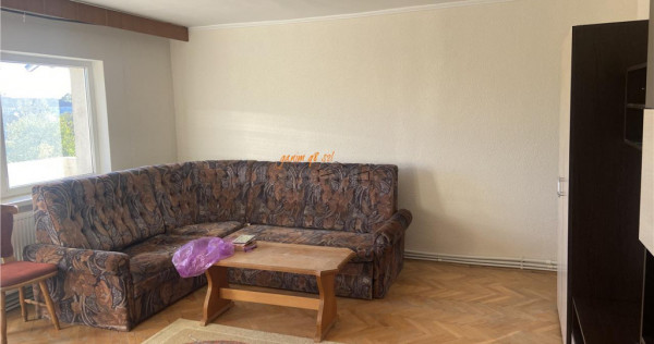 De apartament 3 camere , zona str Magheru- Pompieri , 80 mp