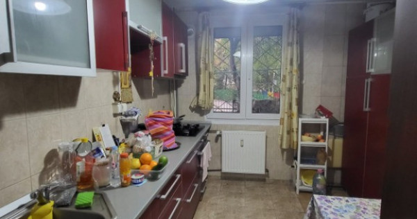 Apartament de vanzare2 camere/utilat/mobilat/ parcare cadastrata