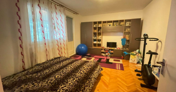 Apartament 4 camere-Tatarasi-etaj 1