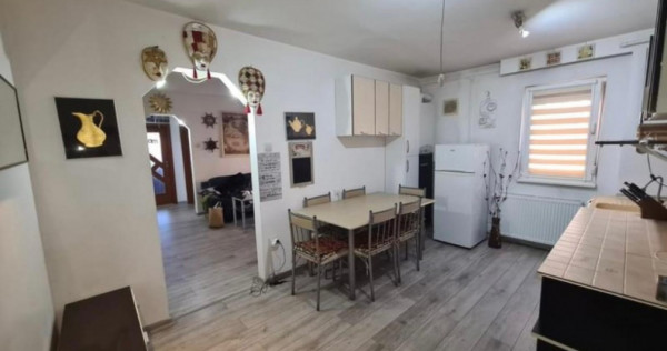 Apartament cu 2 camere, semidecomandat - zona Garii.