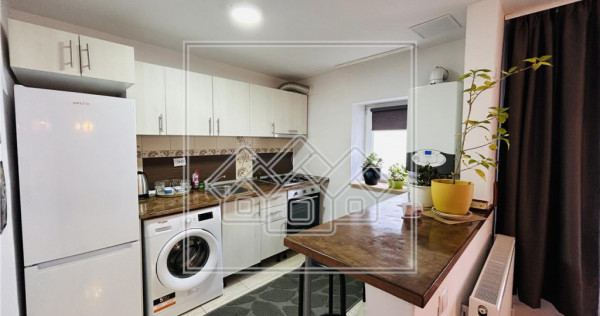 Apartament cu 3 camere, 2 bai, 75 mp utili, Terezian