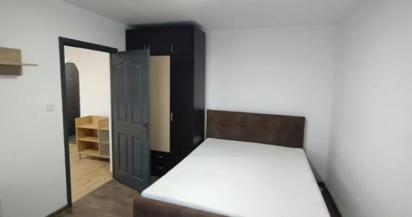 Apartament cu 2 camere decomandate etaj 2 - Zona Central