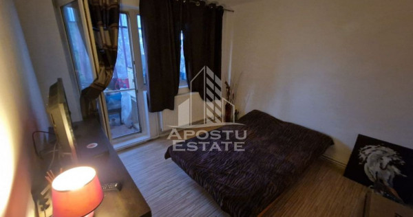 Apartament 3 camere, decomandat, centrala proprie, Zona G...