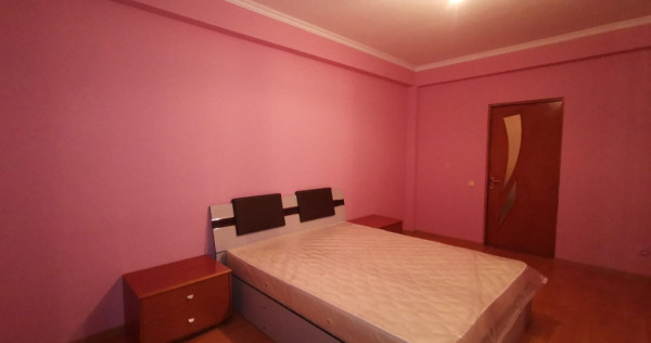 Apartament cu 3 camere in zona Drumul Taberei