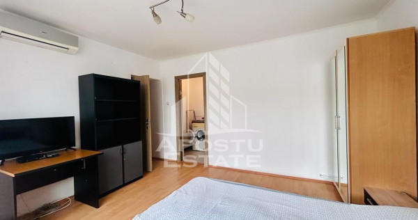 Apartament 2 camere cu loc de parcare si vedere in Piata ...