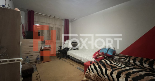 Apartament de vanzare cu o camera, parter, zona Lunei