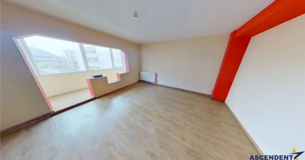 Tur 3D! Apartament pe 3 camere, decomandate, 80 mp, etajul 2