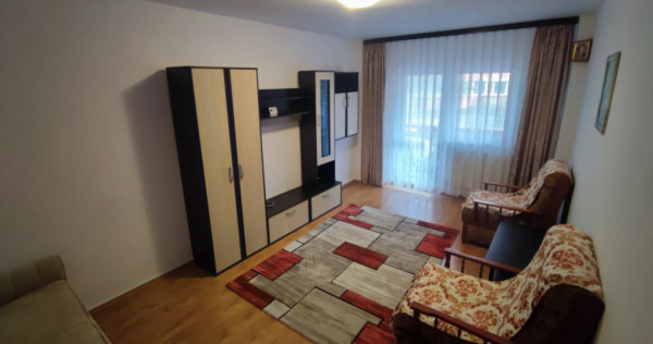 Apartament 3 camere decomandat etaj 1