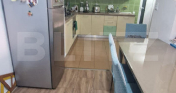 Casa de vanzare, cu 3 camere, 95 mp, zona Craiter