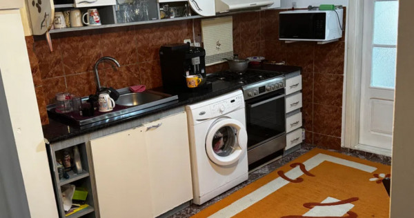 Apartament cu 2 camere decomandate - etaj 1- Zona Burdujeni