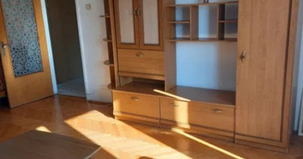 Apartament cu 2 camere decomandate zona Terezian