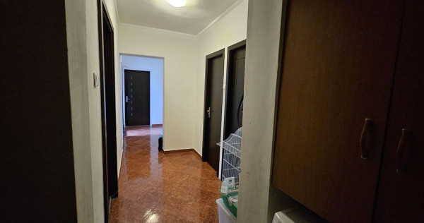 Apartament 3 camere decomandat Piata Muncii -lift-2 bai-b...