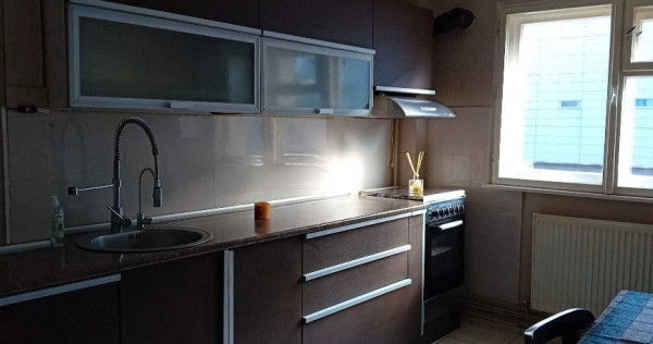 Apartament de 3 camere zona GARII,