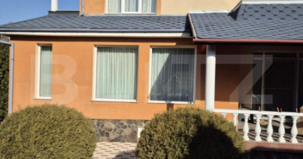 Vila superba de vanzare in zona Livezeni cu priveliste deose