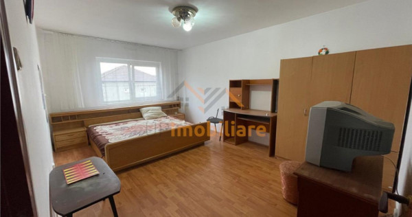 Apartament 3 camere tip PB zona ROGERIUS, ORADEA