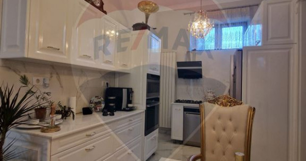 Apartament spatios la curte 2 dormitoare Salonta str. Rep...