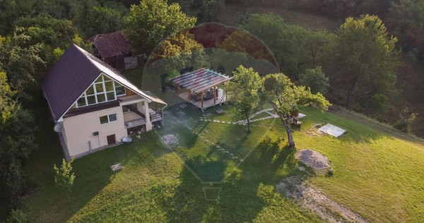 Casă de v&acirc;nzare zona Bratca, 5 camere, 12 375 teren