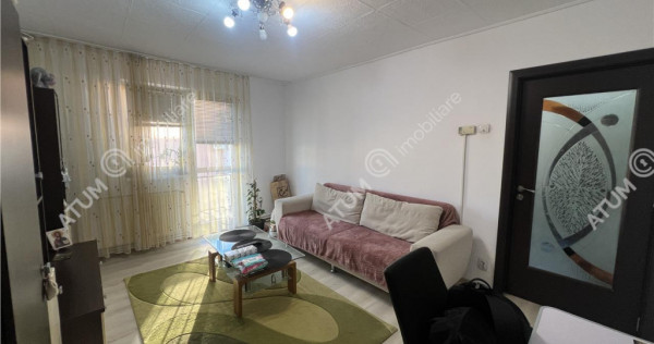 Apartamnet de 2 camere cu balcon si pivnita zona Vasile Aaro