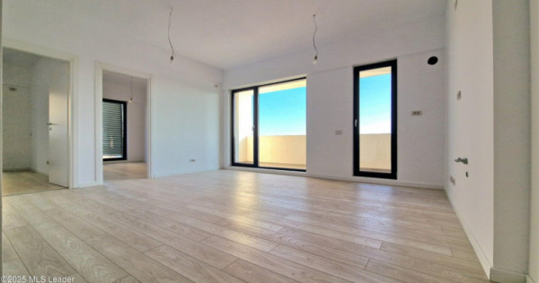 3 CAMERE I COMPLEX PE MALUL LACULUI I SunLake Residence
