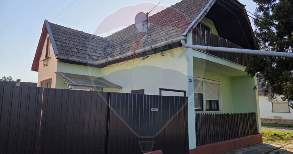 Casa cu mansarda in Sarkad Ungaria