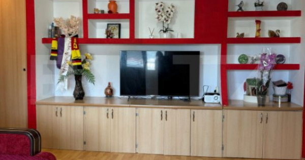 Apartament 2 camere, 57 mp, decomandat, zona Piata Victoriei