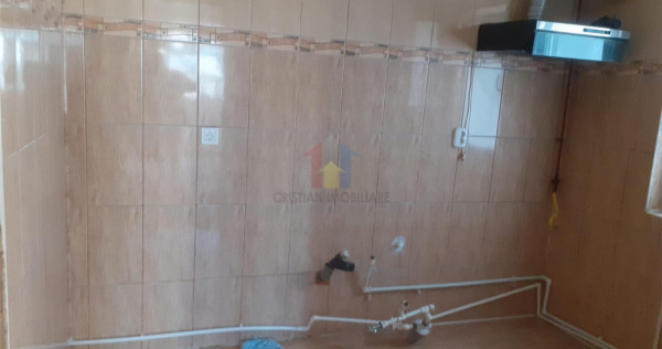 Disponibil Imediat! 4 camere, etaj 3 Obor