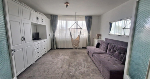 Apartament cu 2 camere, decomandat - zona Bartolomeu.