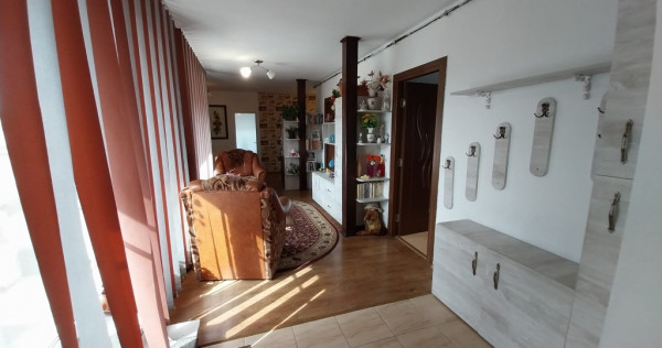 Apartament 4 camere 94 mp+terasa 17 mp Floresti central