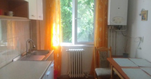 Apartament 2 camere, 2 balcoane, zona Primaverii