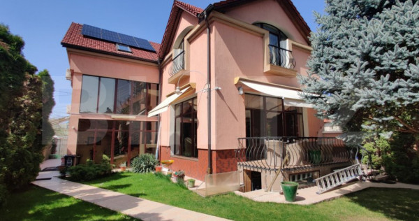 Casa deosebita 260 mp, teren 400 mp, zona Andrei Muresanu En