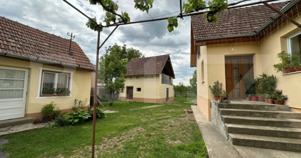 Casa individuala cu 3 camere si teren 1800,Galda de jos