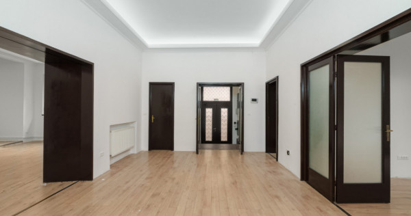 VILA INTERBELICA DE 550 MP-FOISORUL DE FOC