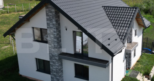 Casa de vanzare, cu 5 camere, 140 mp, zona Tomesti