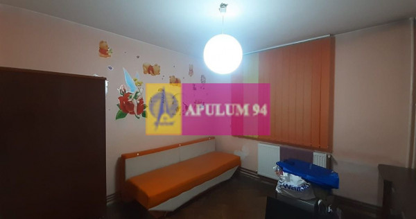 Apartament De Două Camere Foarte Bun