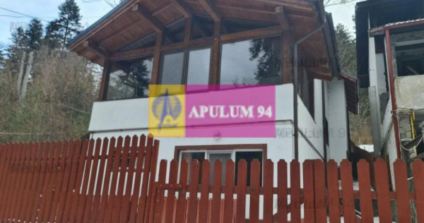 Vilă de vânzare in Sinaia - Zona Cumpătu