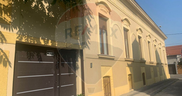 Spațiu comercial de &icirc;nchiriat 40 mp, &icirc;n zona Decebal