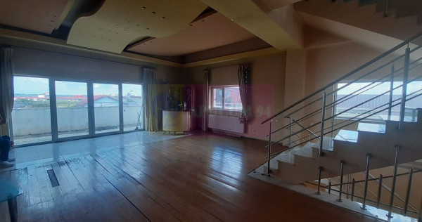 Două Etaje &icirc;n Vilă &icirc;n zona Voluntari de &Icirc;nchiriat