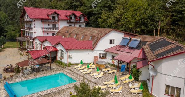 Pensiune turistica cu restaurant si 33 camere in Rasinari Si