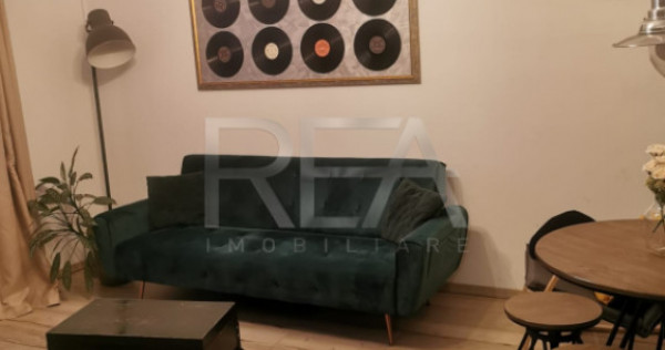 2 camere 4/12, Lujerului-Mall Plaza-Bloc 2016, panouri solar