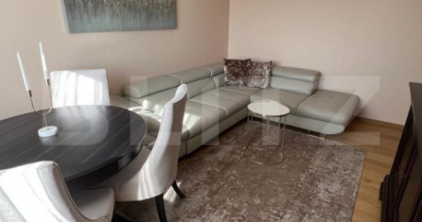 Apartament de vanzare, cu 3 camere, etaj intermediar, decoma