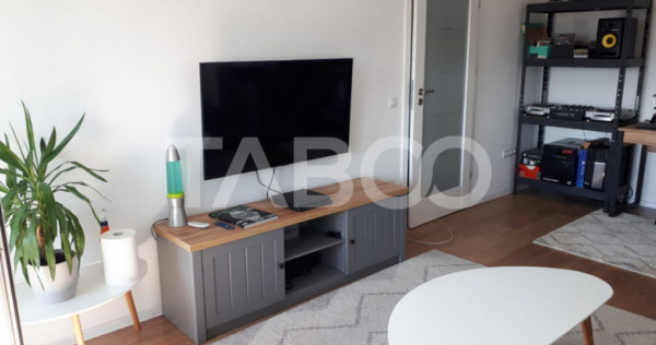 Apartament 47mp de vanzare 2 camere cu balcon 6mp zona Mihai