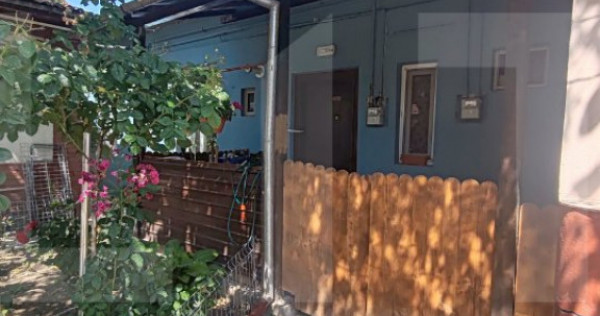 Apartament de vanzare, cu 2 camere, 55 mp, zona Sinaia