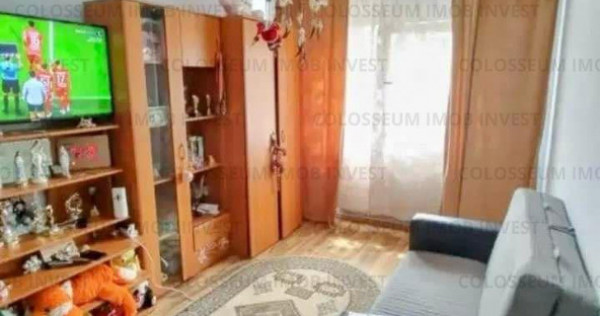 Apartament cu 3 camere, decomandat - zona Bartolomeu