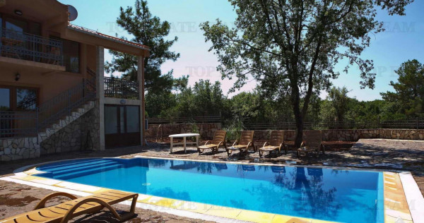 Vila de in Kotor Muntenegru