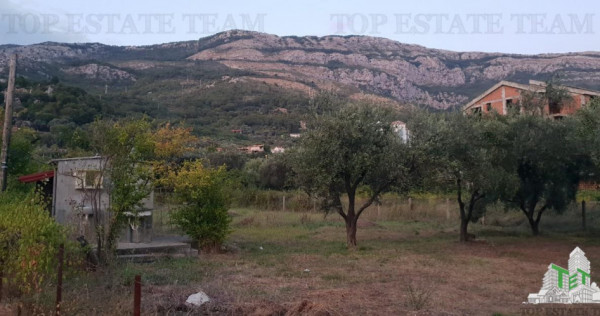 Teren de in Budva Muntenegru