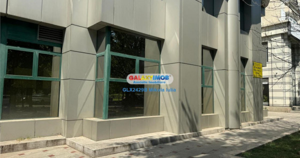 Spatiu comercial - vitrina stradala pe Bulevardul Unirii