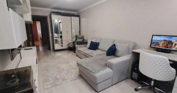 2 camere in zona Complexului Studentesc