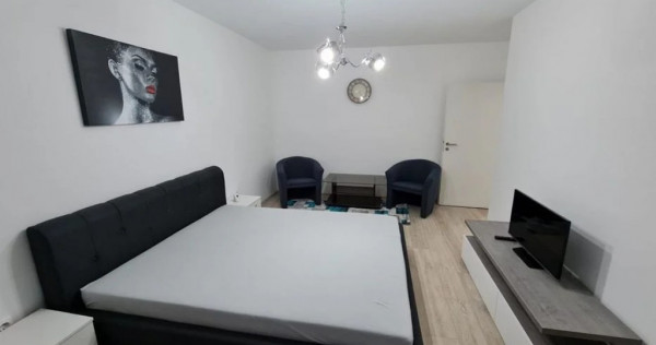 1 camera situat in zona Girocului